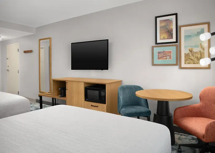 Hampton & Phoenix Fashion Center Hotel 3*