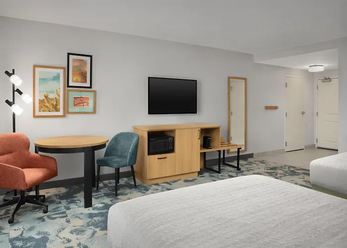 Hotel Hampton & Phoenix Fashion Center Chandler