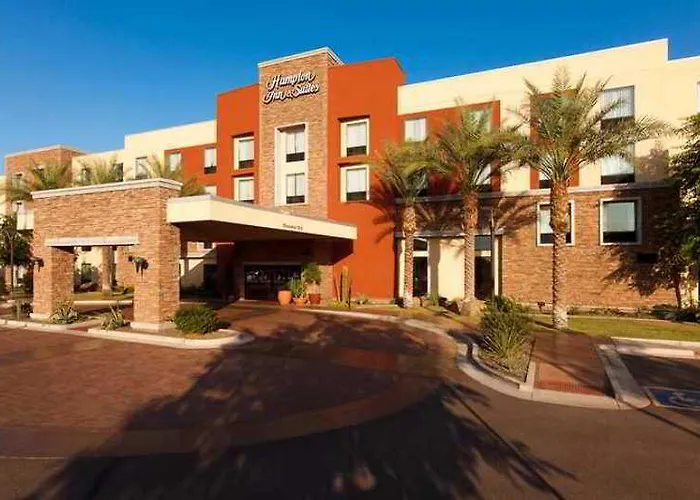 Hampton & Phoenix Fashion Center 3* Chandler